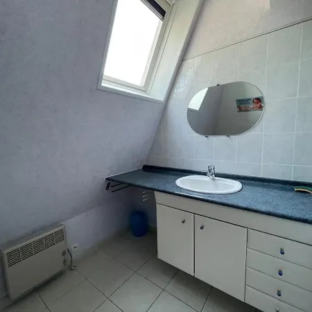 5 Pieces Avec Jardin, A 400m De La Et 600m Des Commerces, Wifi Et Barbecue Inclus - Fr-1-361-20 Jullouville-les-Pins