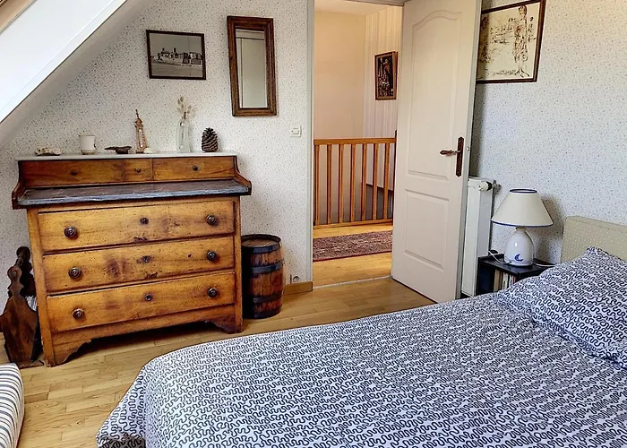 5 Pieces Avec Jardin, A 400m De La Et 600m Des Commerces, Wifi Et Barbecue Inclus - Fr-1-361-20 *