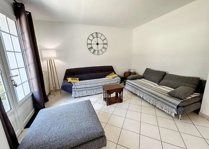 5 Pieces Avec Jardin, A 400m De La Et 600m Des Commerces, Wifi Et Barbecue Inclus - Fr-1-361-20 Jullouville-les-Pins